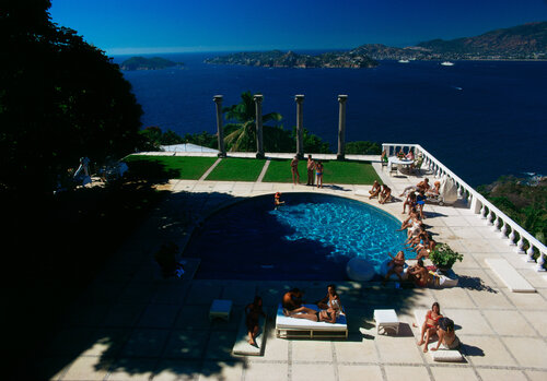 Slim Aarons 'Villa Nirvana' by Slim Aarons, Photography for Sale on Singulart