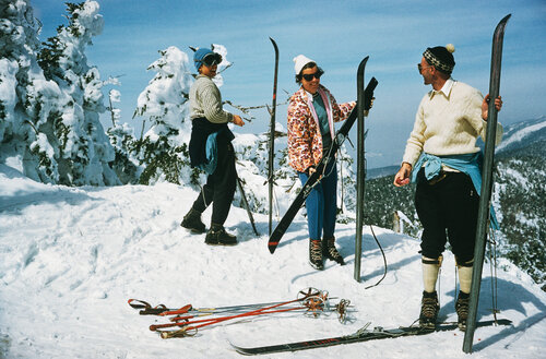 Slim Aarons 'Sugarbush Skiing' by Slim Aarons, Photography for Sale on Singulart