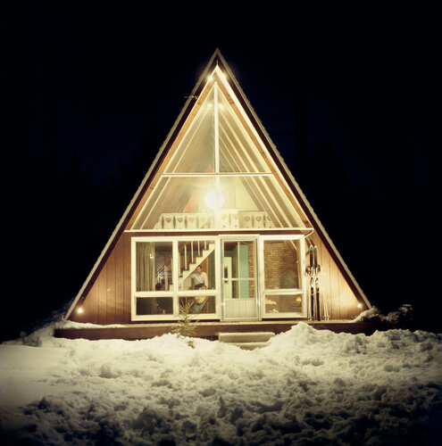 Slim Aarons 'Skaal House In Stowe' by Slim Aarons, Photography for Sale on Singulart