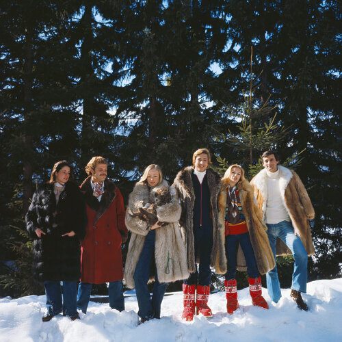 Slim Aarons 'Guests At The Furstenberg Villa' par Slim Aarons, Photographie en vente sur Singulart