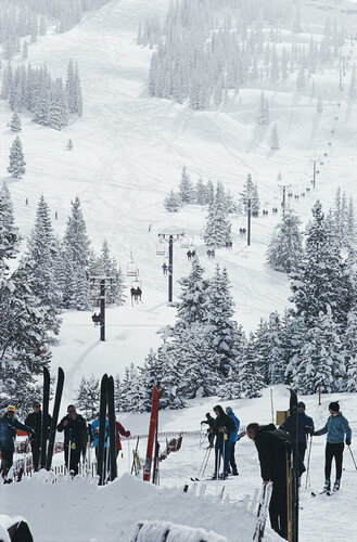 Slim Aarons 'Skiing In Vail' by Slim Aarons, Photography for Sale on Singulart