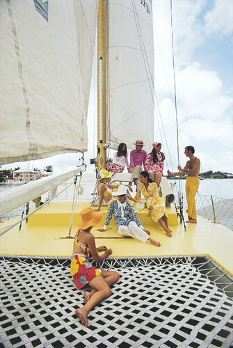Slim Aarons 'A Colourful Crew' van Slim Aarons, Fotografie te koop op Singulart