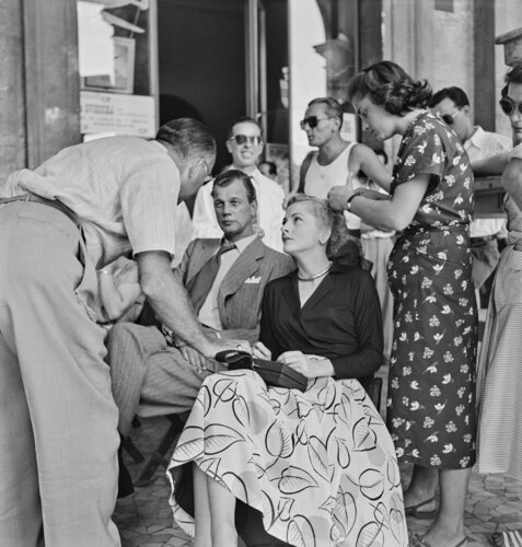 Slim Aarons 'September Affair' by Slim Aarons, Photography for Sale on Singulart