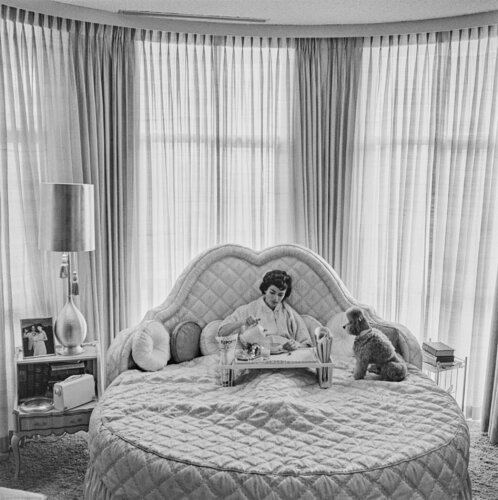 Slim Aarons 'Eden Hartford' by Slim Aarons, Photography for Sale on Singulart