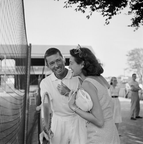 Slim Aarons 'Newport Tennis Week' di Slim Aarons, Fotografia in vendita su Singulart