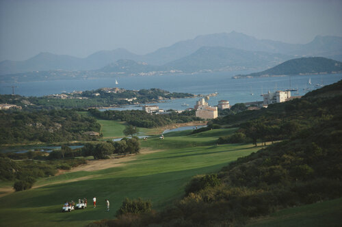 Slim Aarons 'Pevero Golf Corse' by Slim Aarons, Photography for Sale on Singulart