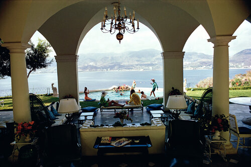 Slim Aarons 'Acapulco Villa' by Slim Aarons, Photography for Sale on Singulart
