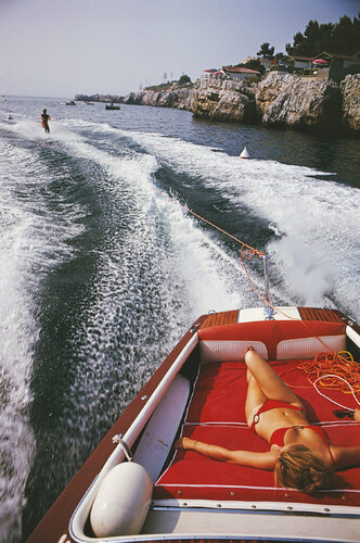 Slim Aarons 'Leisure In Antibes' by Slim Aarons, Photography for Sale on Singulart