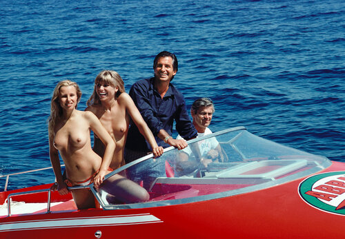 Slim Aarons 'The High Life' by Slim Aarons, Photography for Sale on Singulart