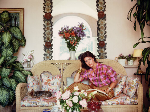 Slim Aarons 'Caroline And Pet' by Slim Aarons, Photography for Sale on Singulart