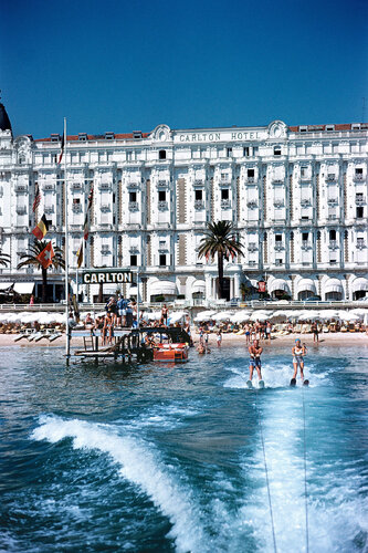 Slim Aarons 'Hotel Sports' by Slim Aarons, Photography for Sale on Singulart