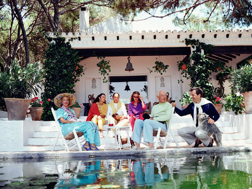 Slim Aarons 'Rothschild Family' by Slim Aarons, 写真 for Sale on Singulart