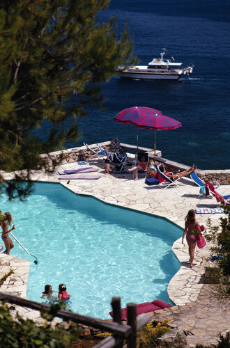 Slim Aarons 'Pellicano Pool' by Slim Aarons, Photography for Sale on Singulart