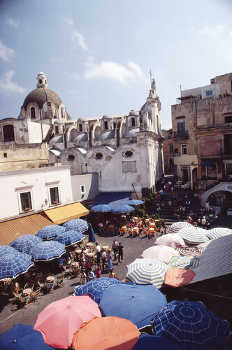 Slim Aarons 'Piazza Umberto' by Slim Aarons, Photography for Sale on Singulart