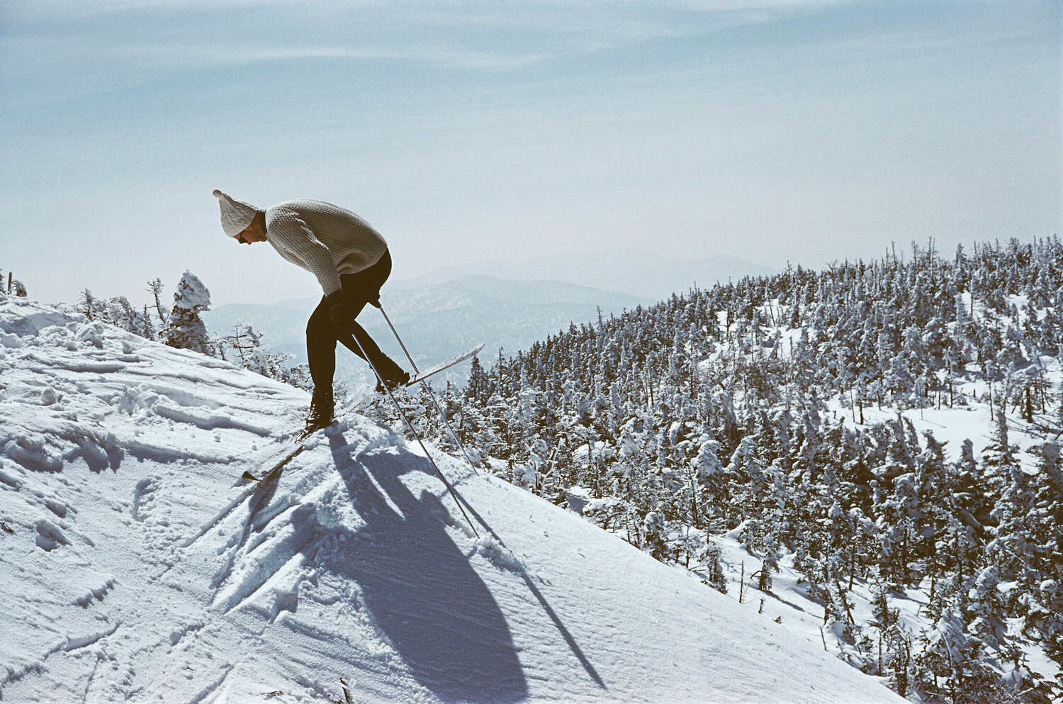 Slim Aarons 'Sugarbush Skiing' Slim Aarons Fotografia in vendita