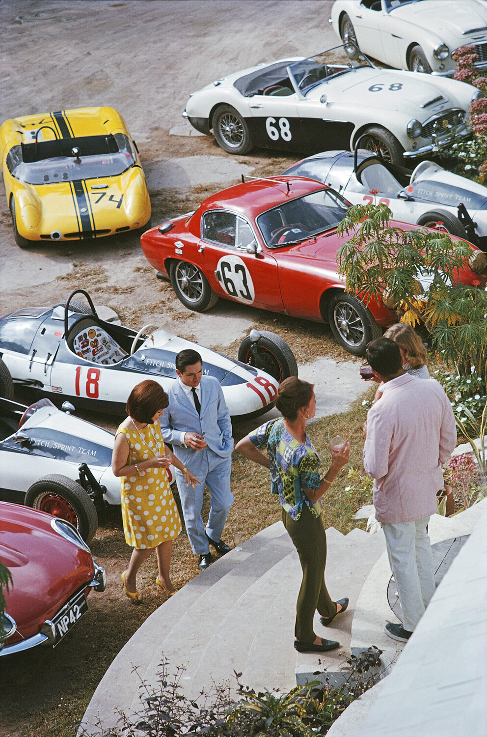 Slim Aarons 'Bahamas Speed Week' Slim Aarons Fotografia in vendita