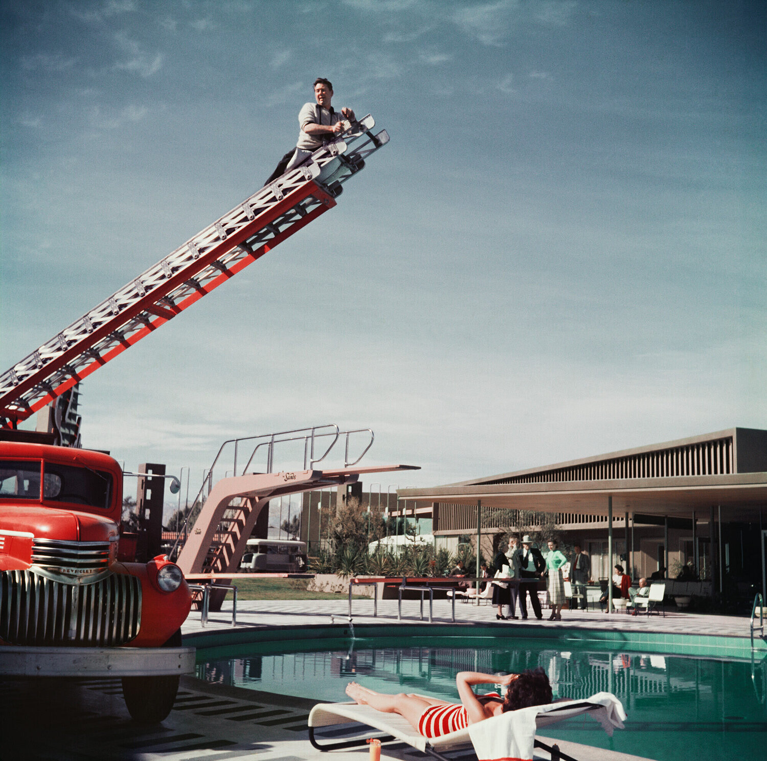 Slim Aarons 'To Any Lengths' Slim Aarons Fotografia in vendita