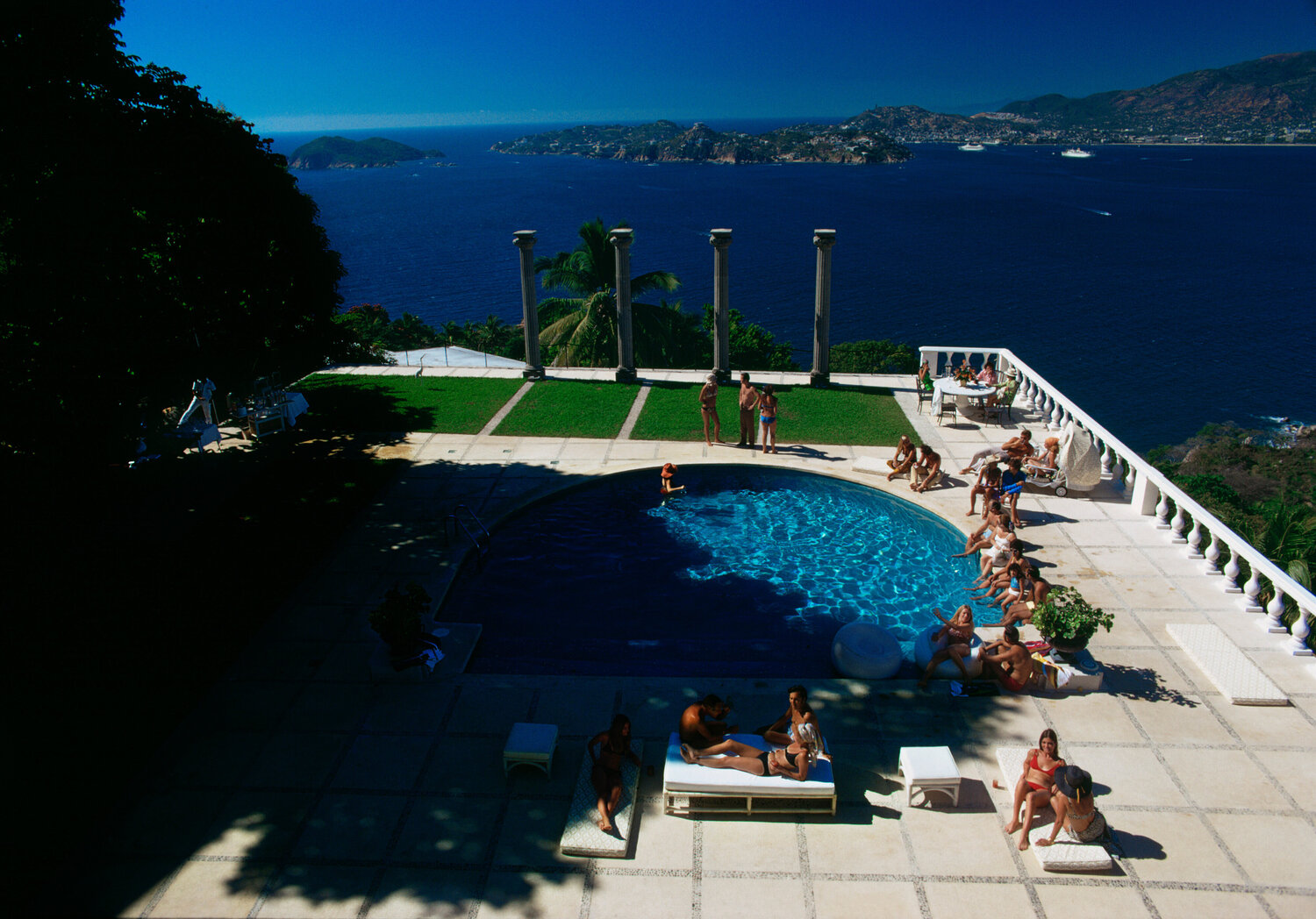Slim Aarons 'Villa Nirvana' Slim Aarons Photography for sale