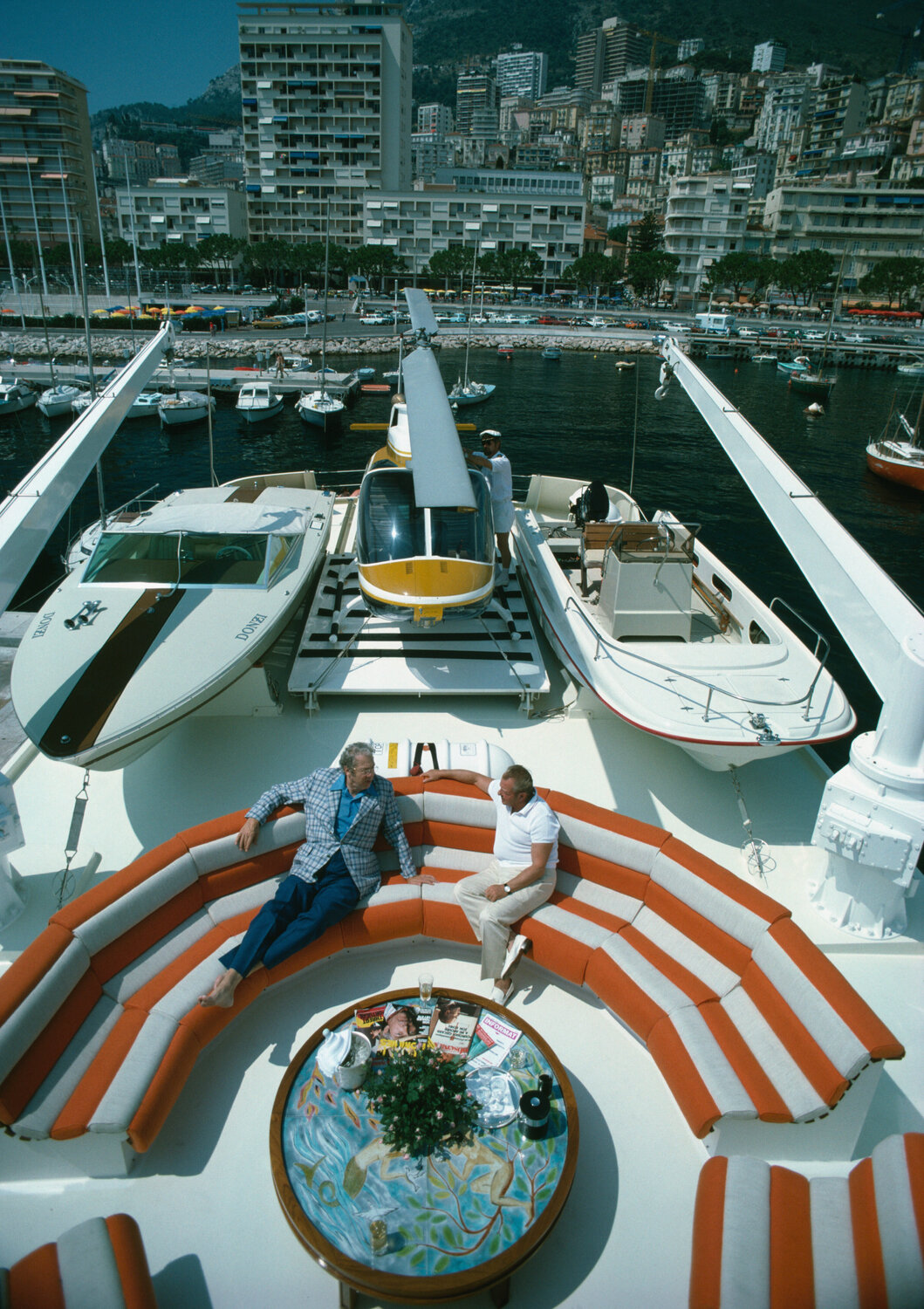 Slim Aarons 'Transport Buffs' Slim Aarons Fotografia in vendita
