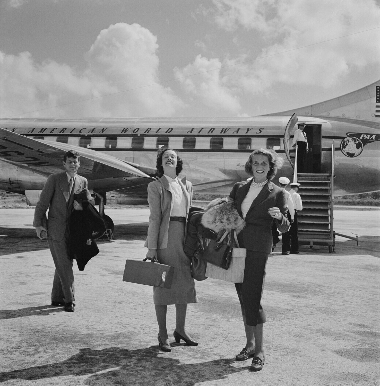 Slim Aarons 'Kennedy And Friends' Slim Aarons Fotografia in vendita