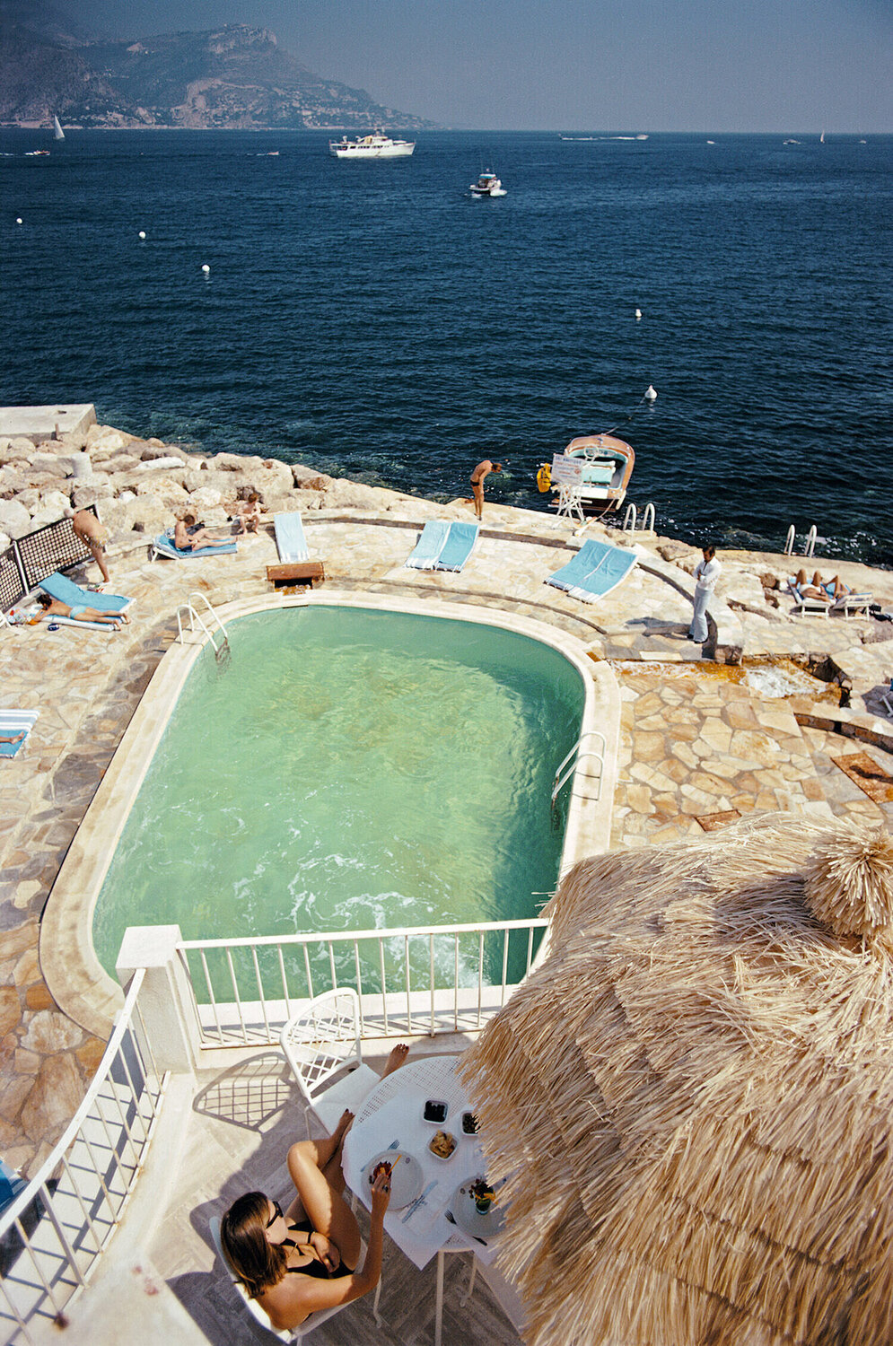 Slim Aarons 'La Voile d'Or' Slim Aarons Fotografia in vendita