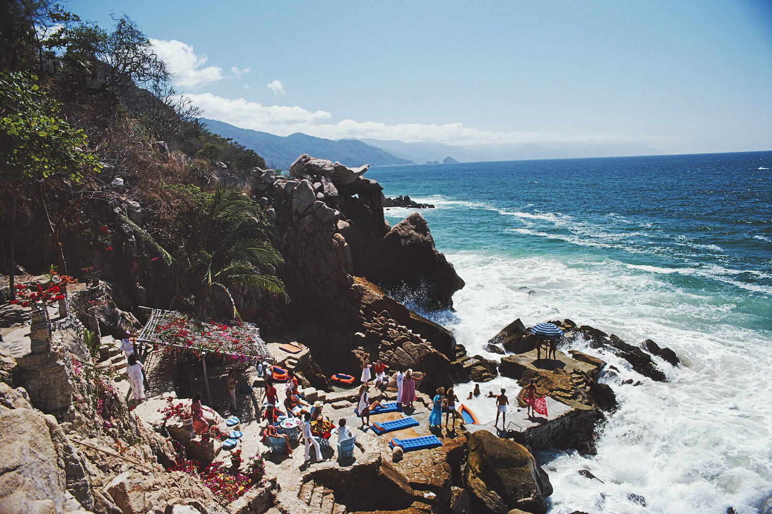 Slim Aarons 'Casa Las Estacas' Slim Aarons Fotografie zu verkaufen