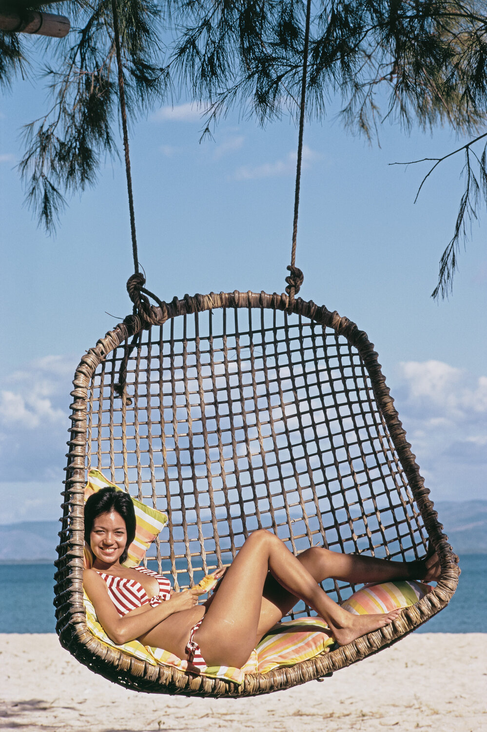 Slim Aarons 'Private Island, Philippines' Slim Aarons Fotografia in vendita