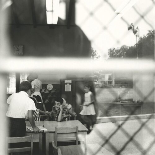 Self-portrait, Chicago area, n.d. de Vivian Maier, Fotografía a la venta en Singulart