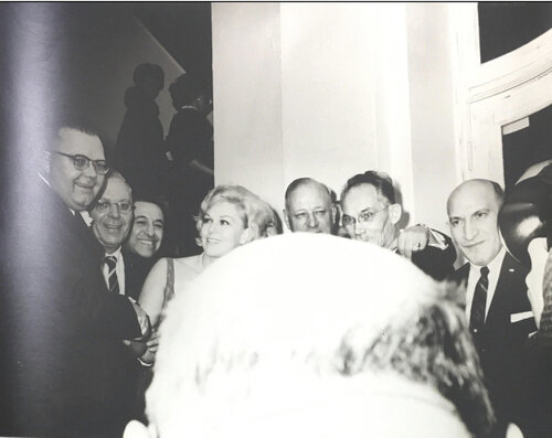 Untitled, n.d, Heads Rare Lifetime print van Vivian Maier, Fotografie te koop op Singulart