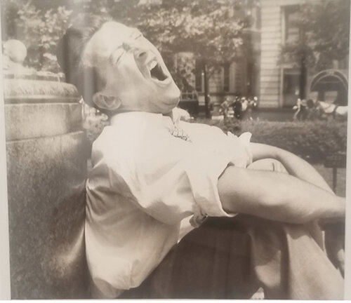 Untitled, n.d, Man Yawning Rare Lifetime print van Vivian Maier, Fotografie te koop op Singulart