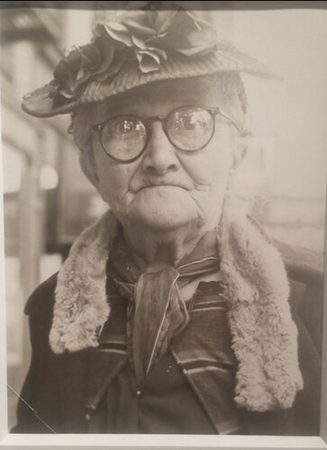 Untitled, n.d, Glasses and Hat Rare Lifetime Print van Vivian Maier, Fotografie te koop op Singulart
