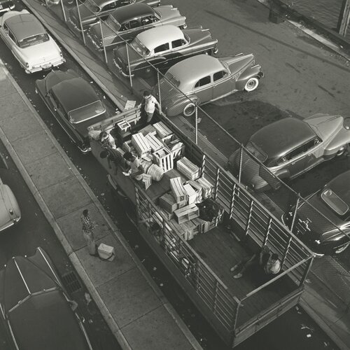 New York, NY van Vivian Maier, Fotografie te koop op Singulart