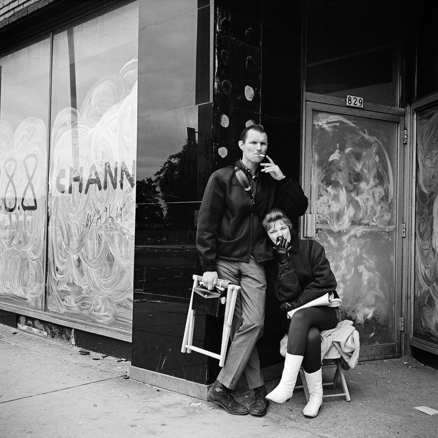 Couple Smoking Vivian Maier Fotografia in vendita