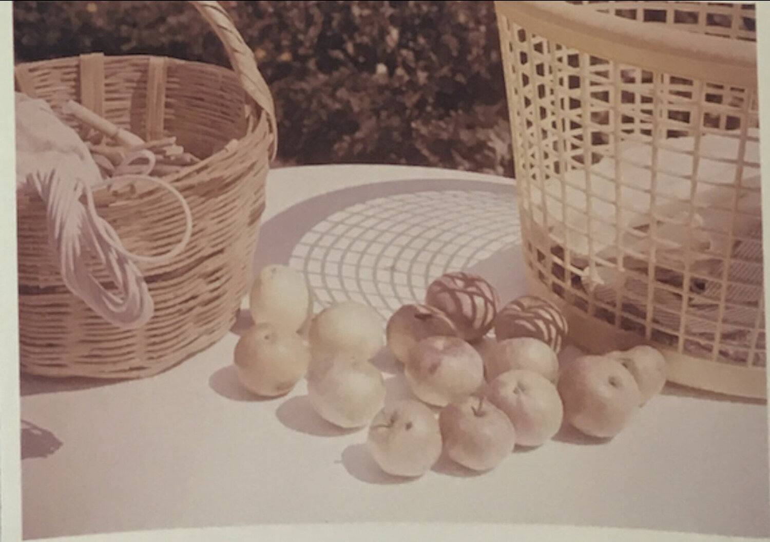 Untitled, n.d, Fruit Basket Rare Lifetime print Vivian Maier Fotografie zu verkaufen
