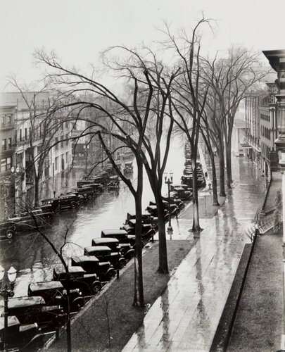 Main Street, Saratoga Springs, New York, 1931, From the Full Walker Evans: Selected Photographs Portfolio di Walker Evans, Fotografia in vendita su Singulart