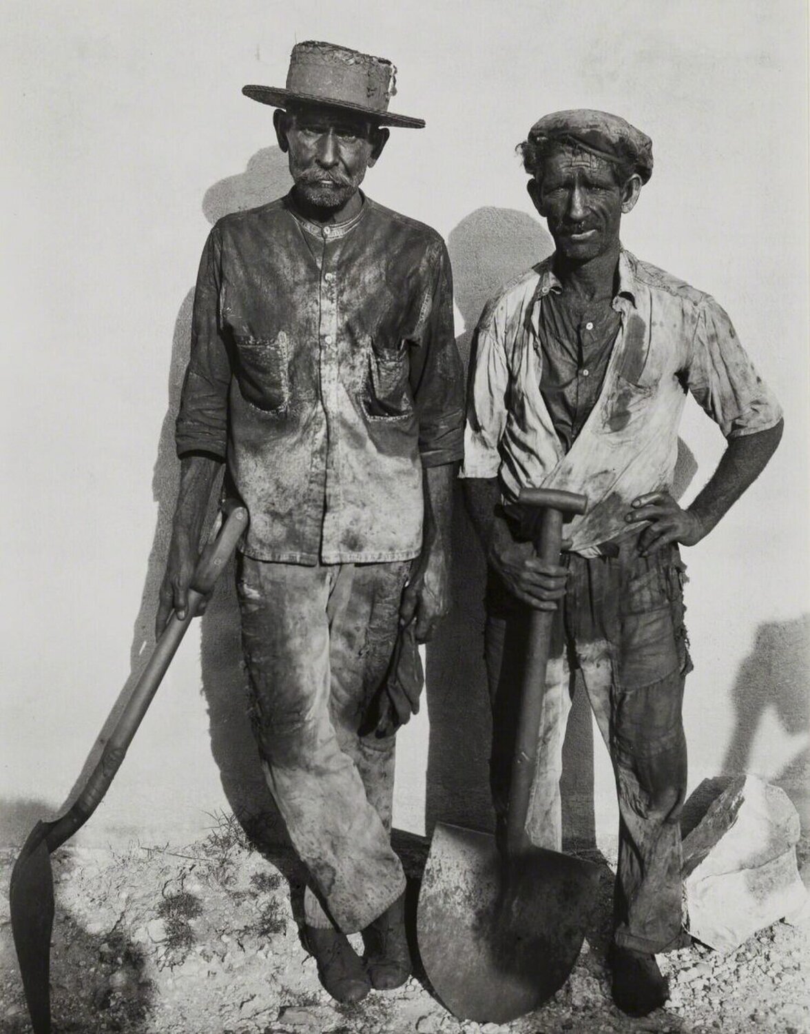 Dock Workers, Havana, 1932, From the Full Walker Evans: Selected Photographs Portfolio Walker Evans Fotografie zu verkaufen