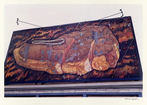 Untitled (Steak Billboard), Memphis, TN, 1973 van William Eggleston, Fotografie te koop op Singulart