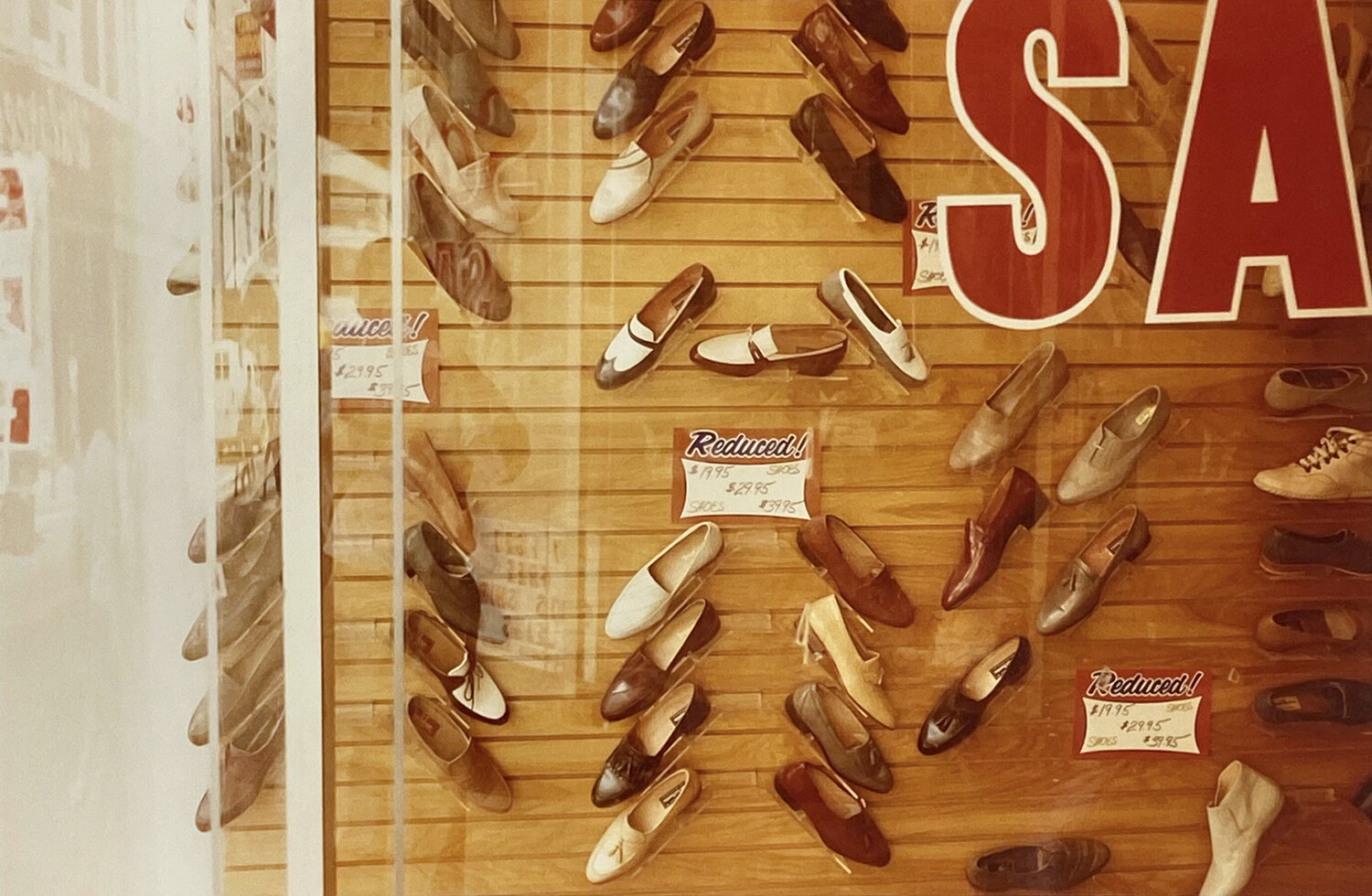 Untitled (Shoe sale) William Eggleston Fotografia in vendita