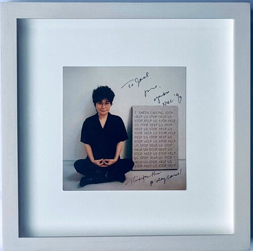 Yoko Ono Art Card: Love Yoko (Hand signed & inscribed) von Yoko Ono, Druck kaufen auf Singulart