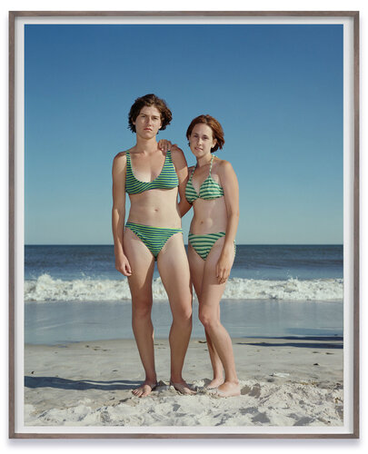 Jones Beach, N.Y., USA, July 19, 1993 van Rineke Dijkstra, Fotografie te koop op Singulart