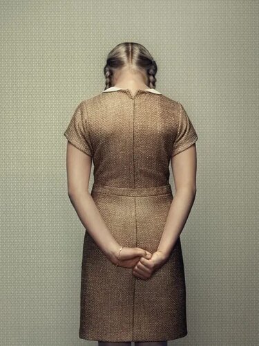 Keyhole 3 par Erwin Olaf, Photographie en vente sur Singulart