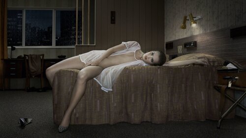 Kyoto Room 211, Hotel series par Erwin Olaf, Photographie en vente sur Singulart