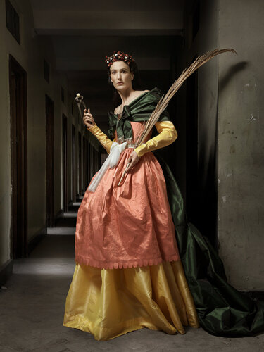 Apolonia van Erwin Olaf, Fotografie te koop op Singulart