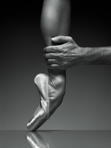 Het Nationale Ballet - Campaign Image van Erwin Olaf, Fotografie te koop op Singulart