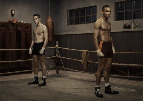 The boxing school. Hope van Erwin Olaf, Fotografie te koop op Singulart