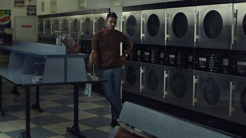 Palm Springs, The Worker van Erwin Olaf, Fotografie te koop op Singulart