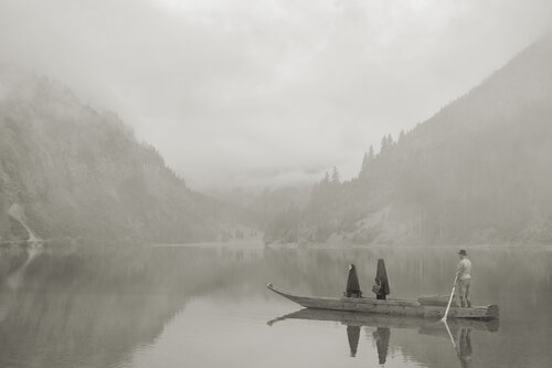 Im Wald Auf dem See van Erwin Olaf, Fotografie te koop op Singulart