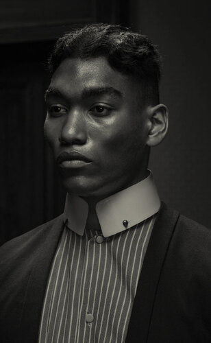 Dusk, Portrait 1 van Erwin Olaf, Fotografie te koop op Singulart