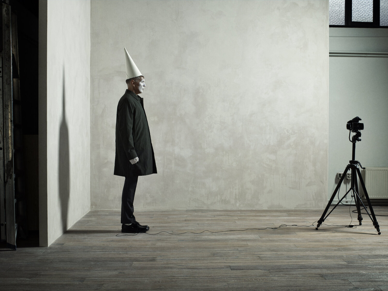 11.00 am Erwin Olaf Fotografie te koop