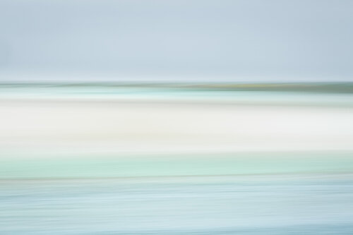 Dip Lightly in the Water by Lynne Douglas, 사진 for Sale on Singulart